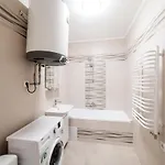 центр міста! затишні квартири в новобудові! Lejlighedshotel 3*