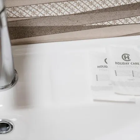 центр міста! затишні квартири в новобудові! Aparthotel