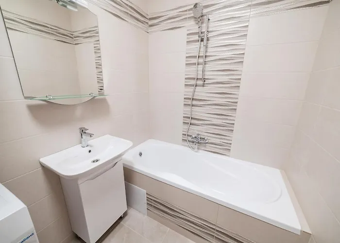 центр міста! затишні квартири в новобудові! Apartahotel Úzhgorod