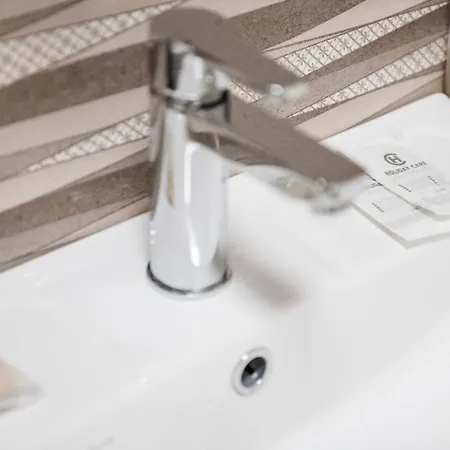 центр міста! затишні квартири в новобудові! 아파트호텔 3*