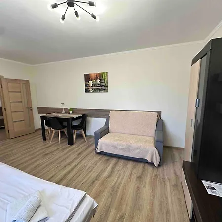 центр міста! затишні квартири в новобудові! Apart Otel 3*