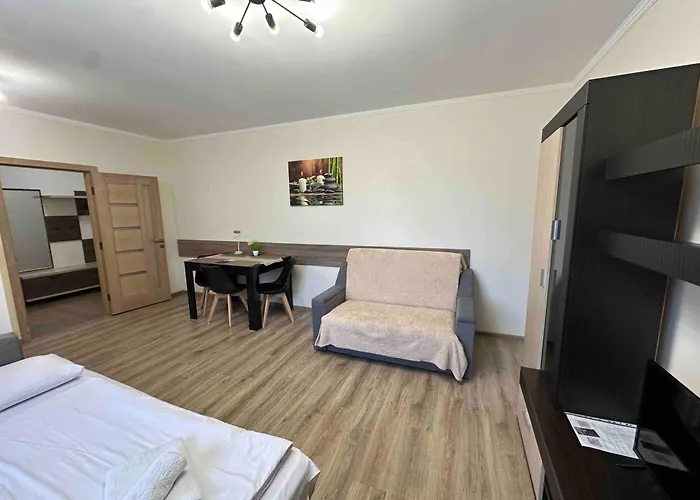 центр міста! затишні квартири в новобудові! Apart Otel 3*